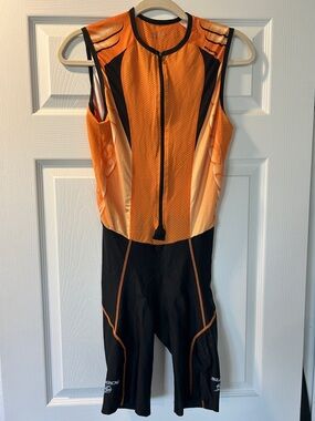 Sugoi Pro Fit Mens Medium Triathlon Suit Orange Black Padded Cycling - Large